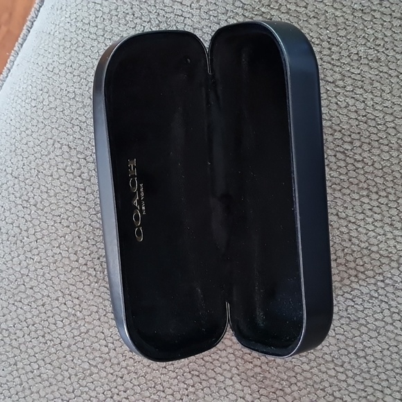 COACH GLASSES CASE - Picture 10 of 12